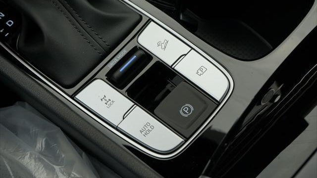 2025 Hyundai SANTA CRUZ SEL Activity
