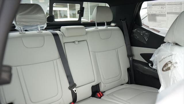 2025 Hyundai SANTA CRUZ SEL Activity
