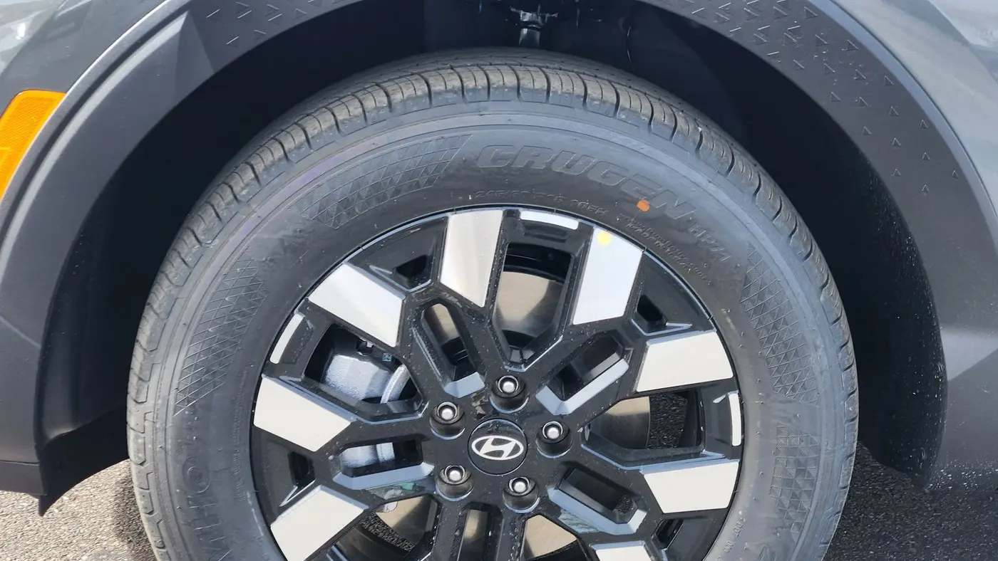 2026 Hyundai SANTA CRUZ SEL Activity