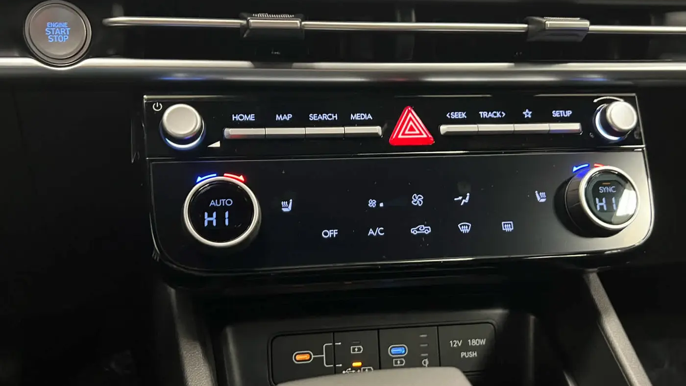 2026 Hyundai SANTA CRUZ SEL Activity