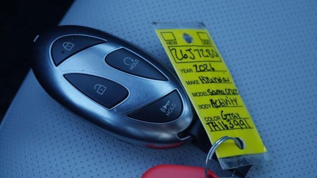 2026 Hyundai SANTA CRUZ SEL Activity