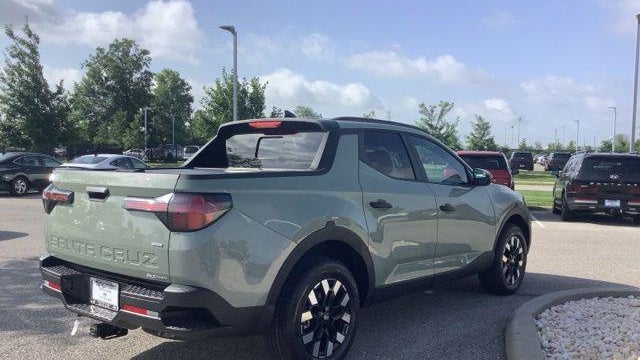 2026 Hyundai SANTA CRUZ SEL Activity
