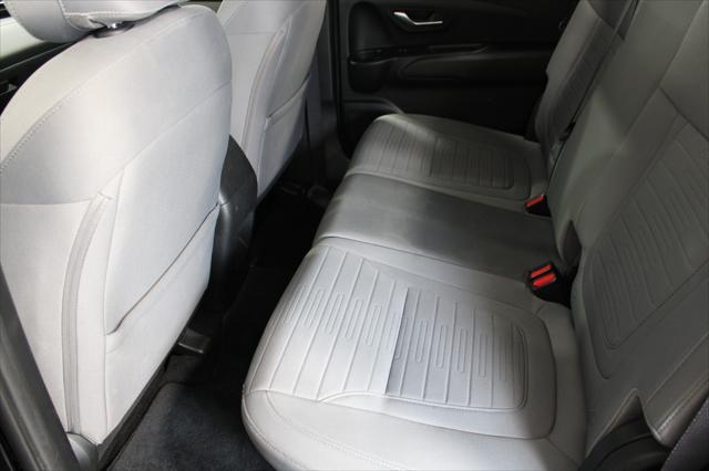 2022 Hyundai Santa Cruz - $28,982