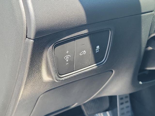2023 Hyundai Santa Cruz - $25,300