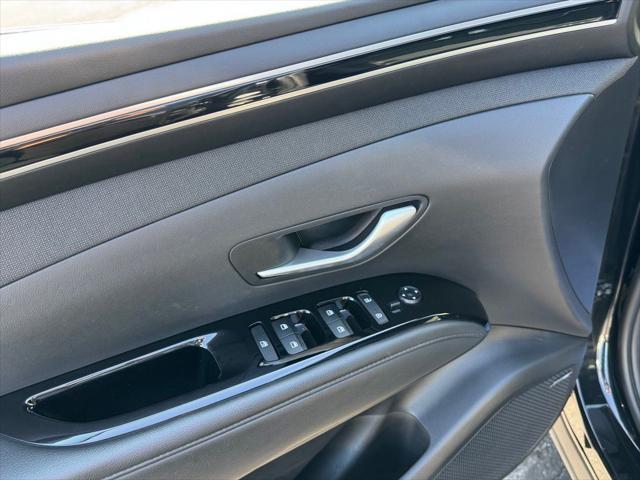 2022 Hyundai Santa Cruz - $22,097
