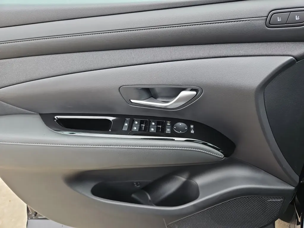 2025 Hyundai Santa Cruz - $45,500