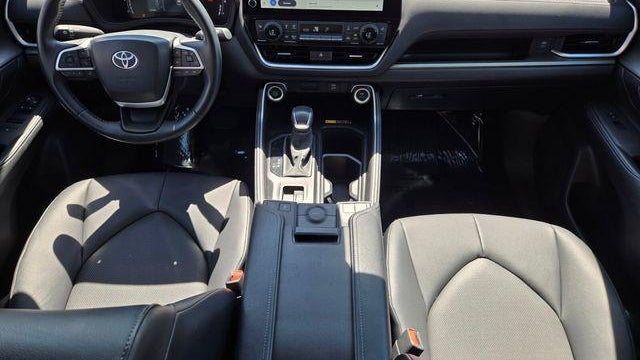 2025 Toyota Grand Highlander XLE