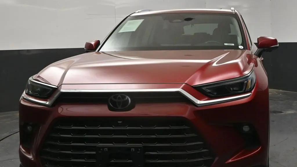 2025 Toyota Grand Highlander LE
