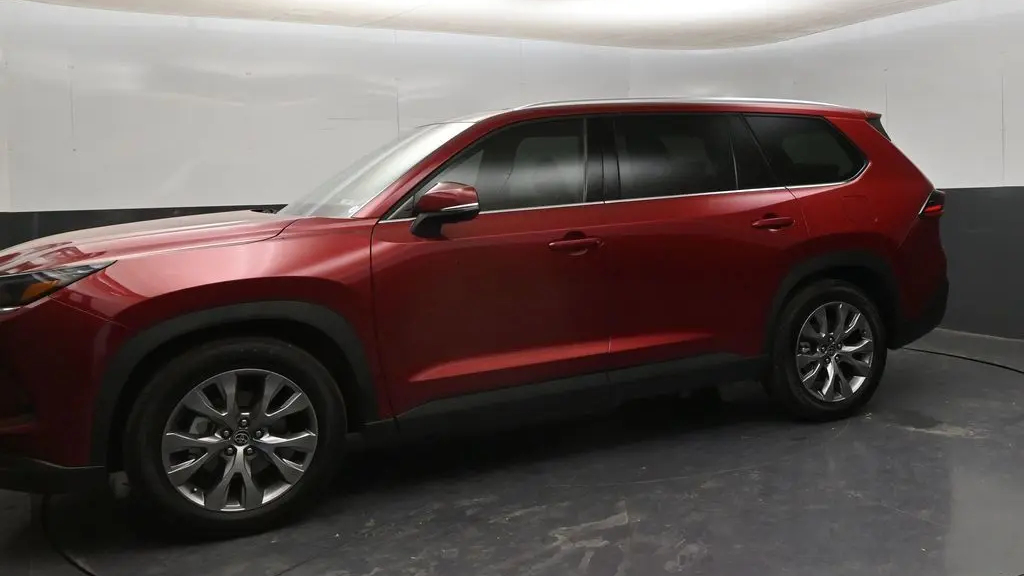 2025 Toyota Grand Highlander LE