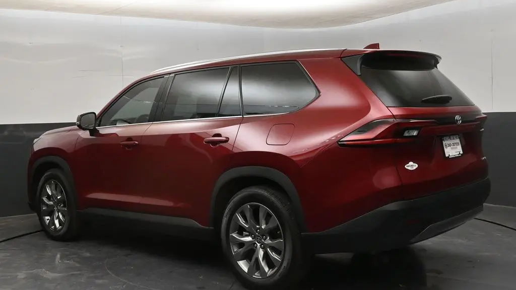 2025 Toyota Grand Highlander LE