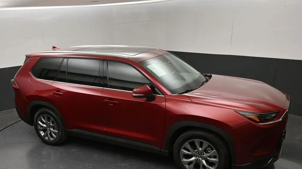 2025 Toyota Grand Highlander LE