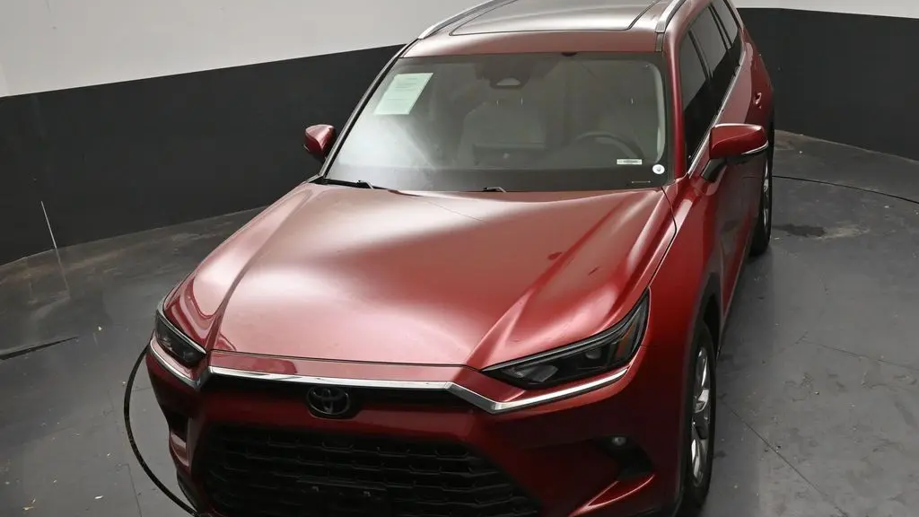 2025 Toyota Grand Highlander LE