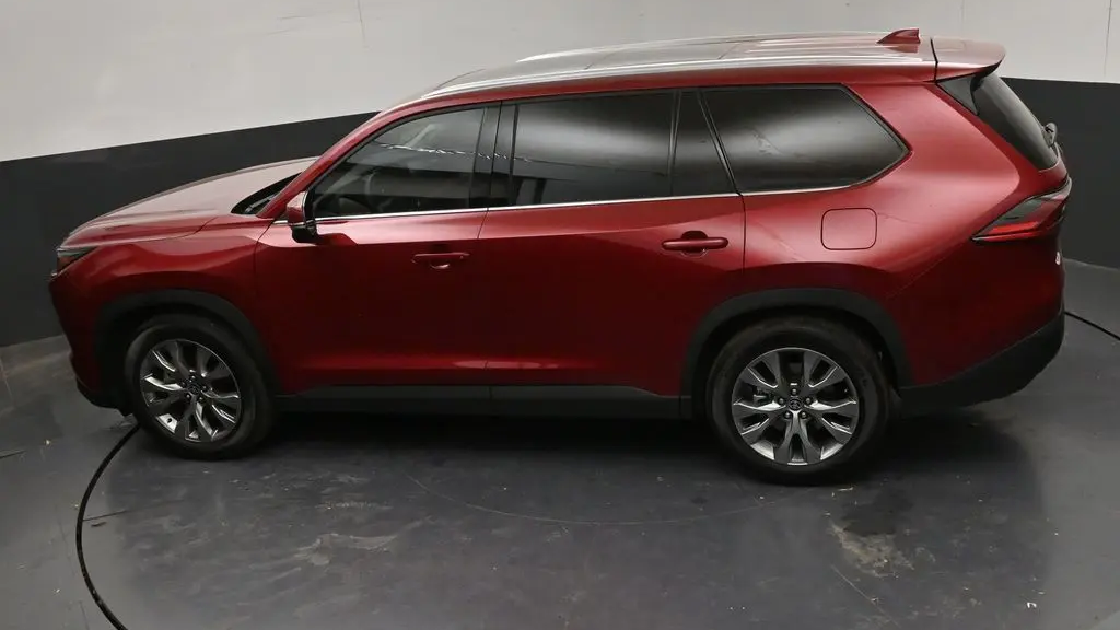 2025 Toyota Grand Highlander LE