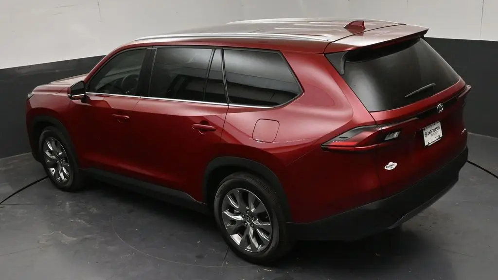 2025 Toyota Grand Highlander LE