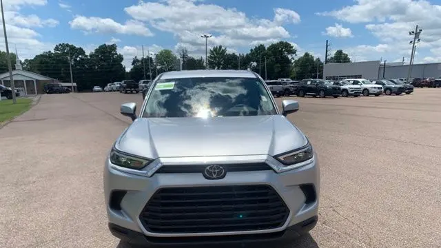 2026 Toyota Grand Highlander LE