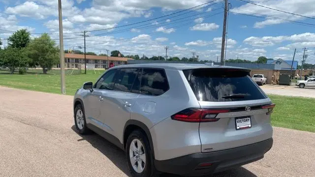 2026 Toyota Grand Highlander LE