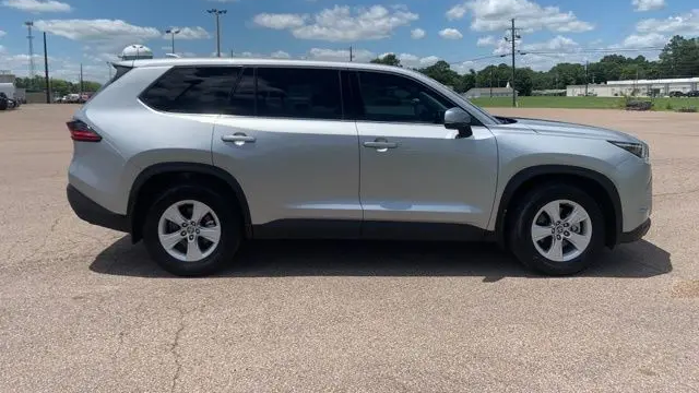 2026 Toyota Grand Highlander LE