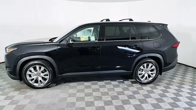 2026 Toyota Grand Highlander LE