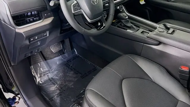 2026 Toyota Grand Highlander LE