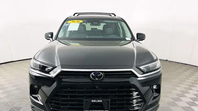 2026 Toyota Grand Highlander LE