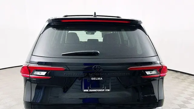 2026 Toyota Grand Highlander LE