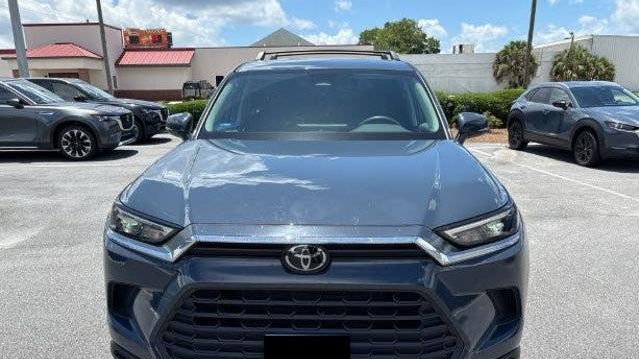 2025 Toyota Grand Highlander LE