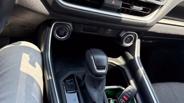 2025 Toyota Grand Highlander LE