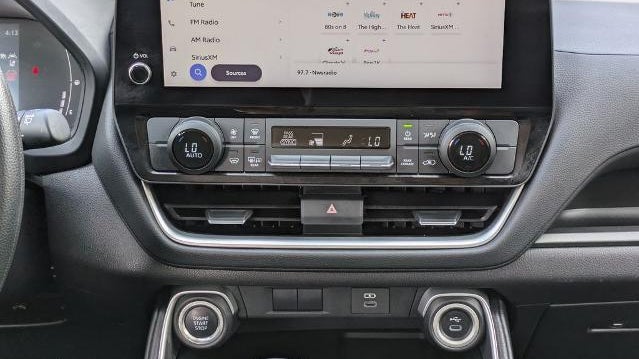 2025 Toyota Grand Highlander LE