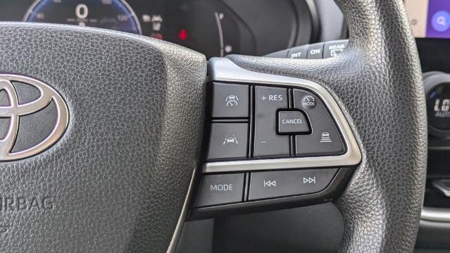 2025 Toyota Grand Highlander LE