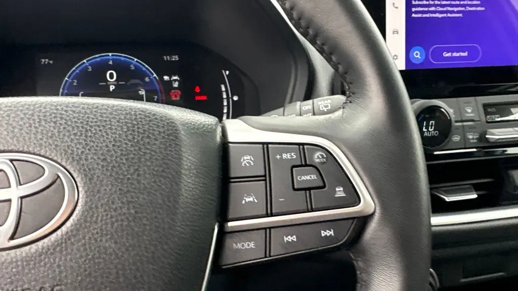 2025 Toyota Grand Highlander LE