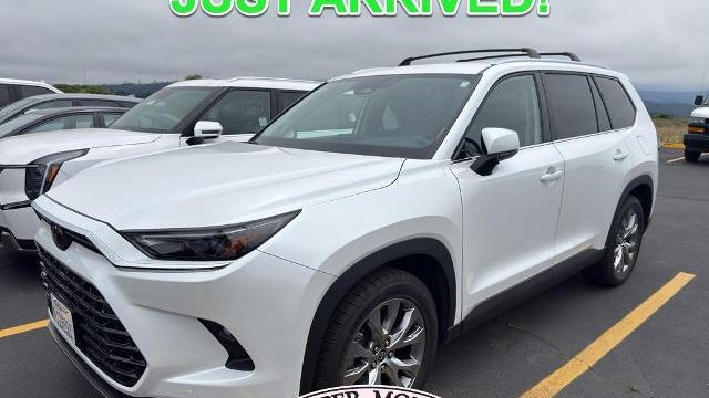 Preowned 2024 Toyota Grand Highlander XLE for Sale