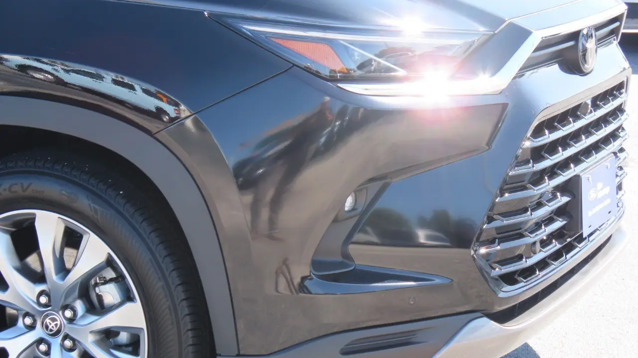 2025 Toyota Grand Highlander LE