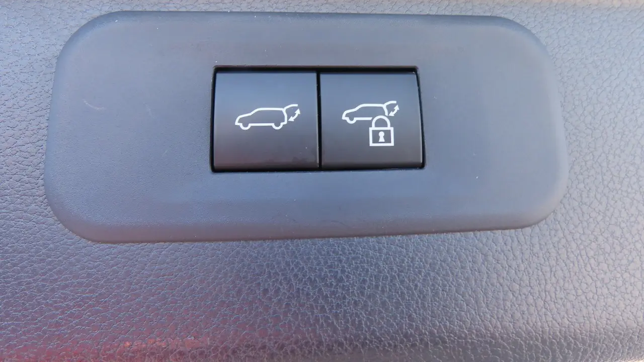 2025 Toyota Grand Highlander LE