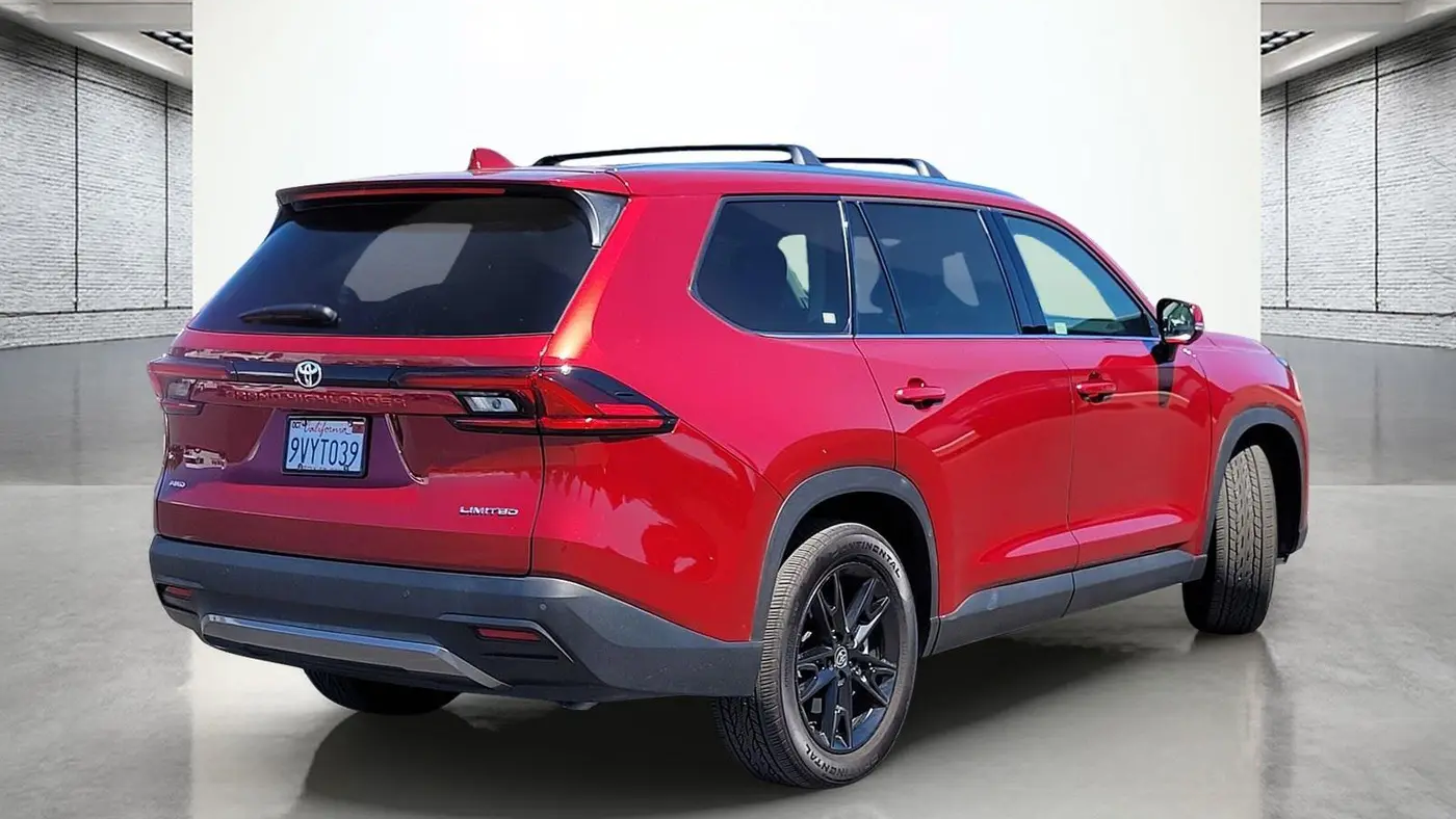 2025 Toyota Grand Highlander LE