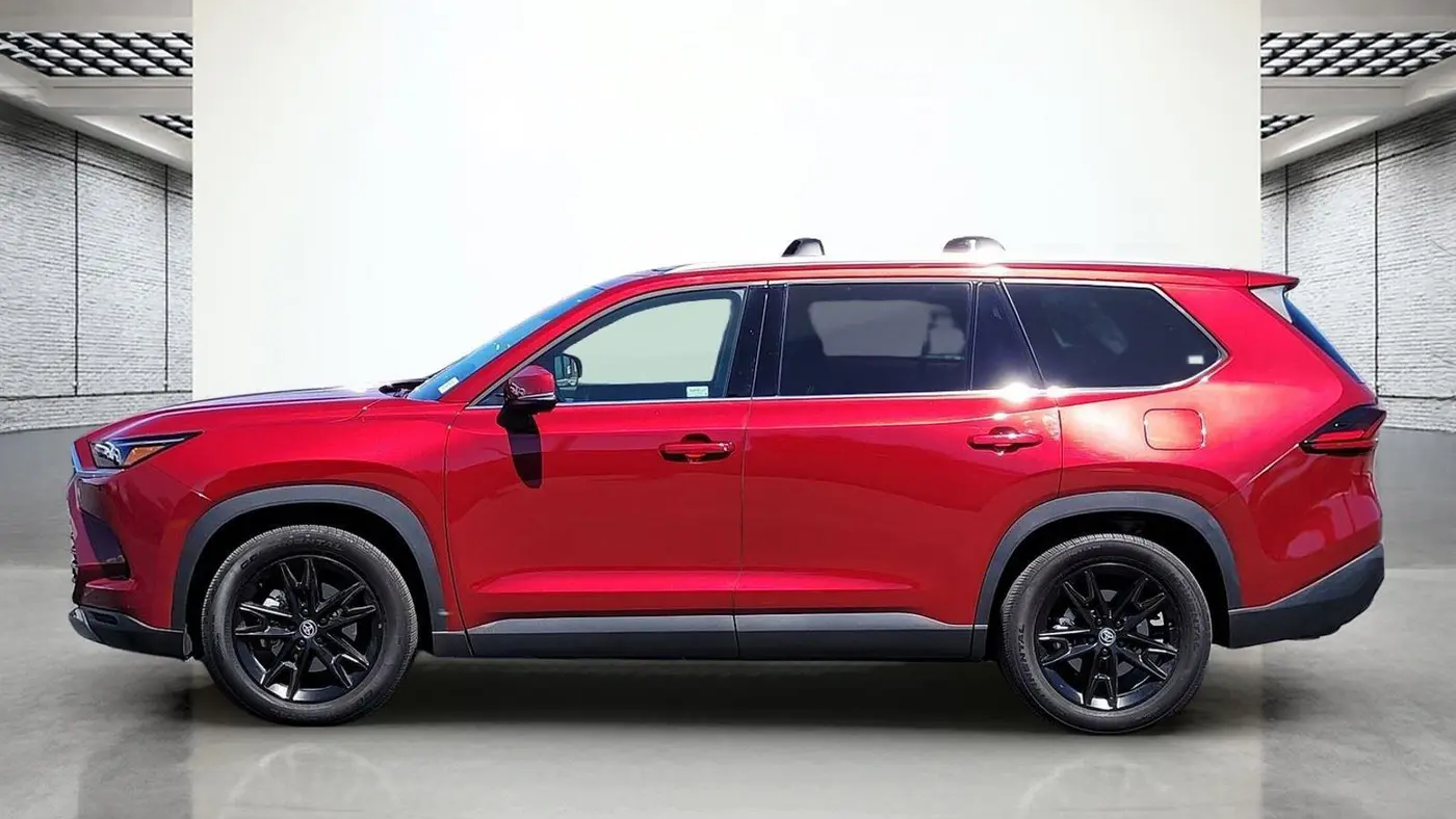 2025 Toyota Grand Highlander LE