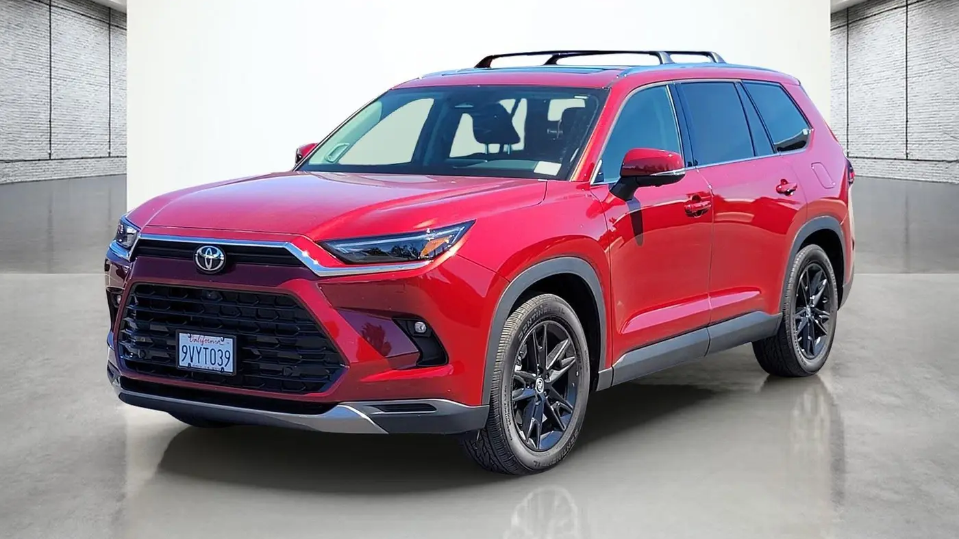 2025 Toyota Grand Highlander LE