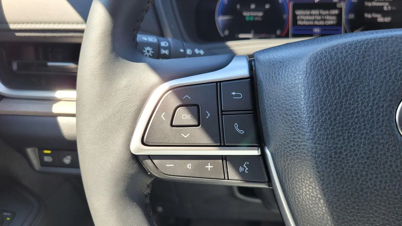 2025 Toyota Grand Highlander LE