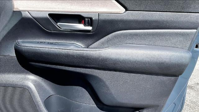 2026 Toyota Grand Highlander LE