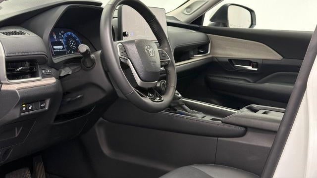 2025 Toyota Grand Highlander LE