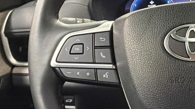 2025 Toyota Grand Highlander LE
