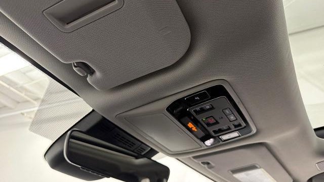 2025 Toyota Grand Highlander LE
