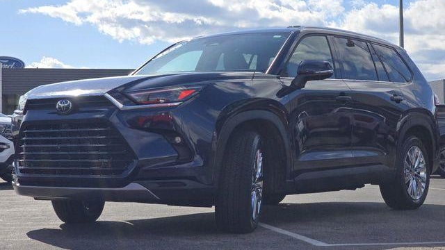 2026 Toyota Grand Highlander LE