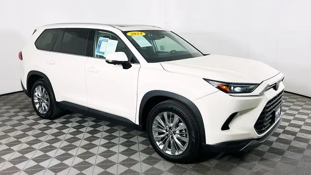 Preowned 2024 Toyota Grand Highlander XLE for Sale