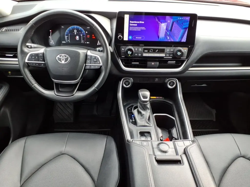 2024 Toyota Highlander - $43,776