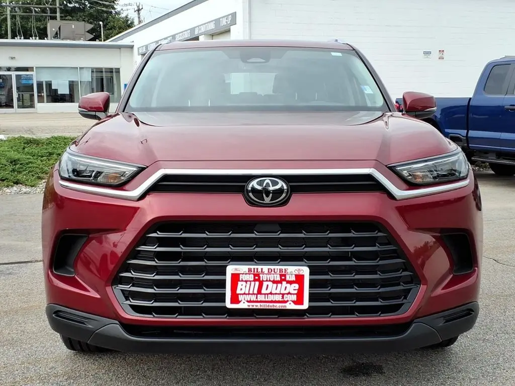 2024 Toyota Highlander - $43,776