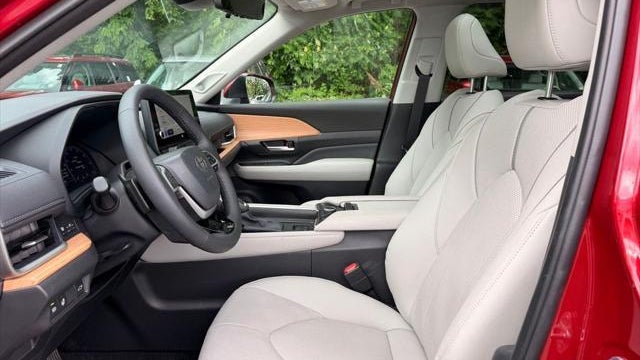 2025 Toyota Grand Highlander Platinum