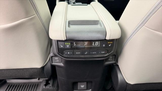 2025 Toyota Grand Highlander Platinum