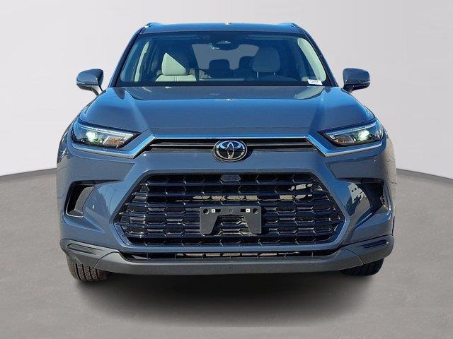 2024 Toyota Highlander - $39,999