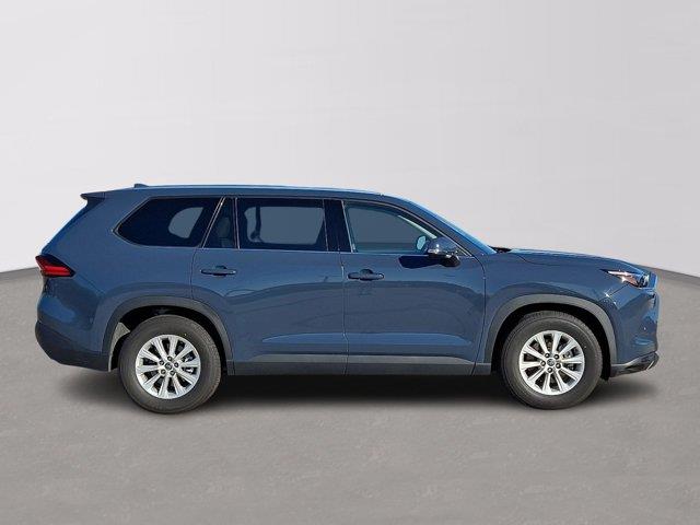 2024 Toyota Highlander - $39,999