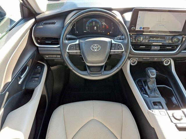 2024 Toyota Highlander - $39,999
